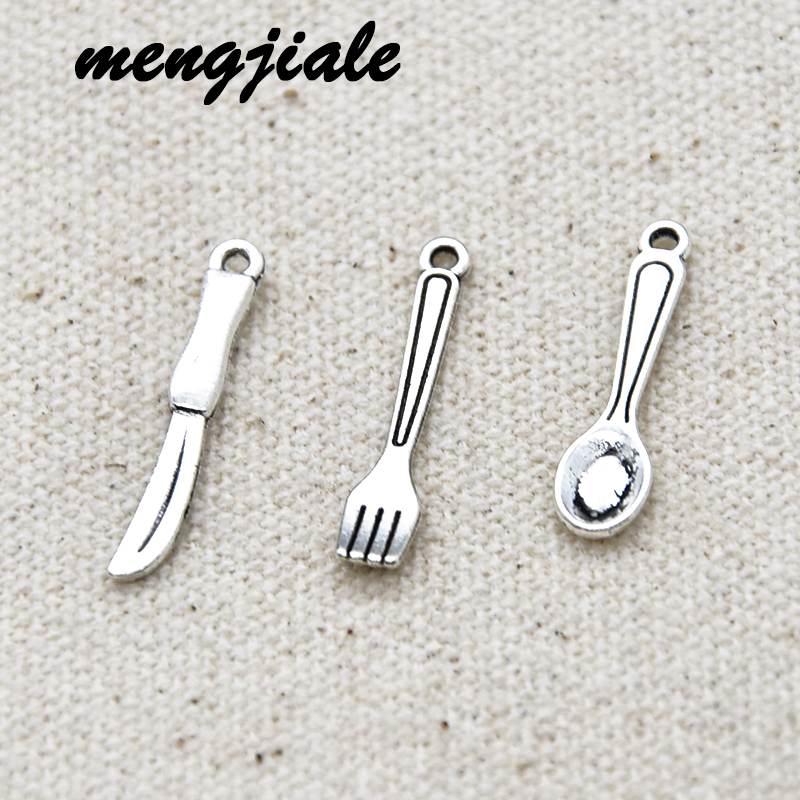 30pcs Antique Silver Cutlery C - Vintage Collectible Spoons recension och pris