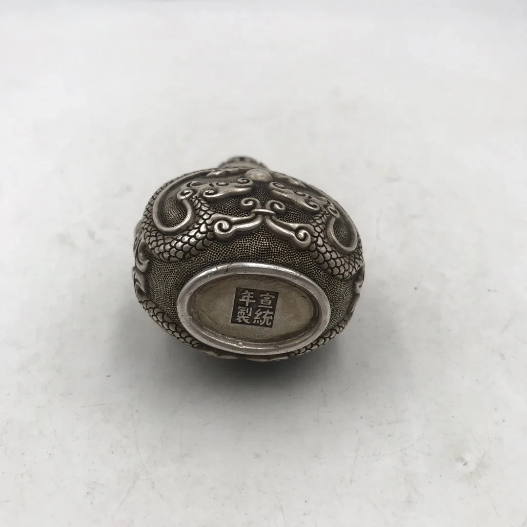 Chinese White Bronze Snuff Bot - Vintage Collectible Bottles recension och pris